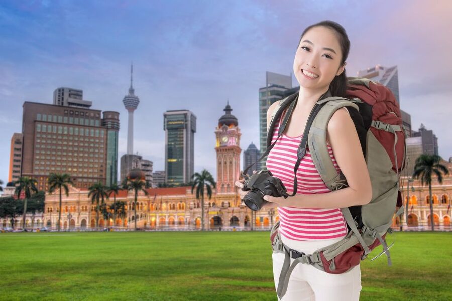 Kuala Lumpur Full-Day Sightseeing Tour with Batu Caves - Kuala Lumpur Railway Station and the Moorish style