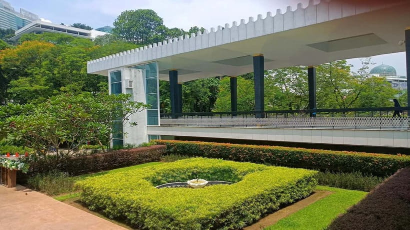 Kuala Lumpur, Putrajaya & Batu Caves Tour - Merdeka Square, the River of Life, and old Kuala Lumpur