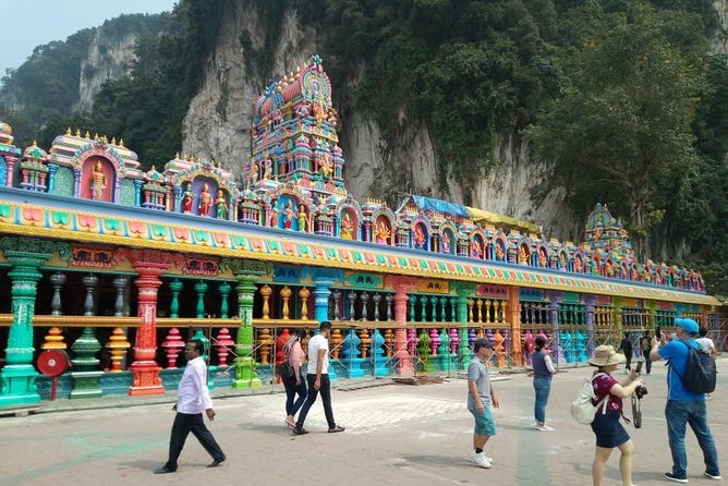 Kuala Lumpur Suburbs Batu Caves Half-Day Tour (SIC/Shared Tour) - What the guide adds before free time