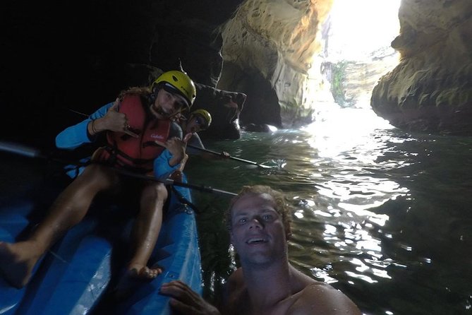 La Jolla Sea Caves Kayak Tour For Two (Tandem Kayak) - The final surf ride back to shore