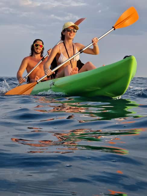 La Spezia: Sunset Kayak & Caves Tour w/ Swimming & Aperitif - Sea caves, coves, and the first swimming stop