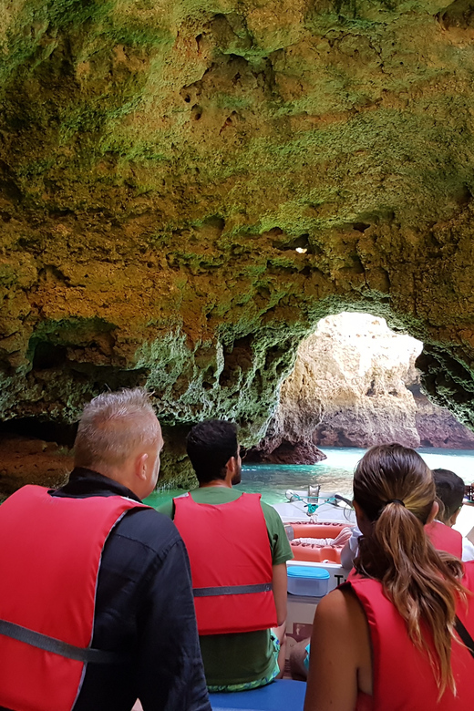 Lagos: Ponta da Piedade Grotto 1-Hour Tour with Local Guide - Why a local guide makes a difference
