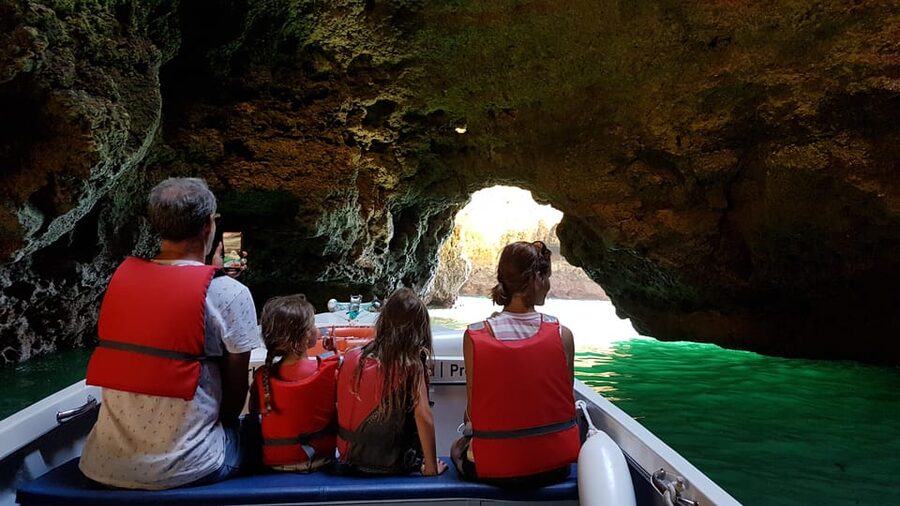 Lagos: Ponta da Piedade Grotto 1-Hour Tour with Local Guide - One hour, small groups, and the value at $29