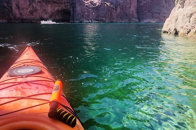 Las Vegas: Guided Kayak Tour from Willow Beach to Emerald Cave - The Colorado River provides the real scenery