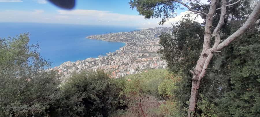 Lebanon: Beirut, Jeita Grotto, Byblos Private Tour and Lunch - What to bring and how to pace yourself