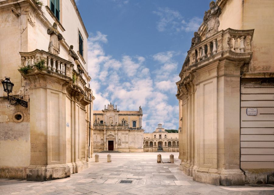 Lecce guided tour with underground discoveries - What the guides add