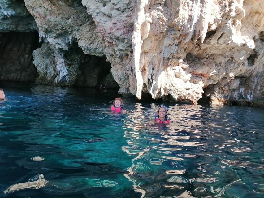 Lefkada: Blue Cave Kayak Tour with a Taste of Greece - Paddling through the clear water of Rouda Bay