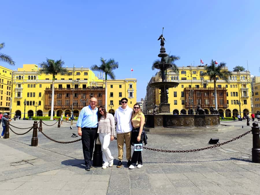Lima: City Highlights Walking Tour & Catacombs - Why this Lima walking tour works well