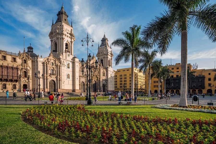 Lima : City Tour by Panoramic Bus - Walking & Catacombs - Miraflores to Huaca Pucllana from the upper deck