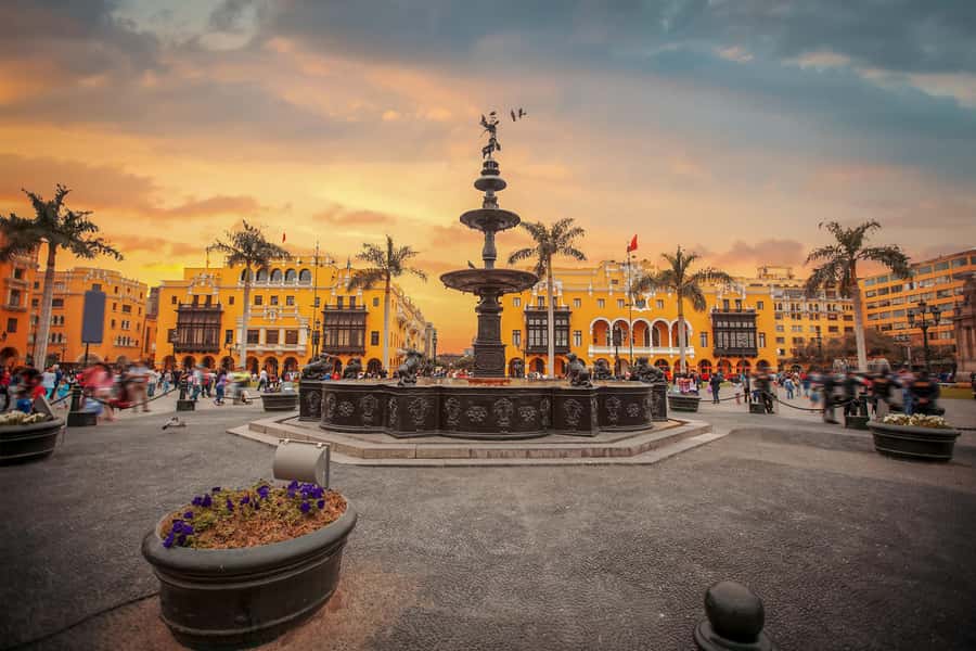 Lima: Historic Downtown, Miraflores & Catacombs Private Tour - What this Lima tour is really designed to do