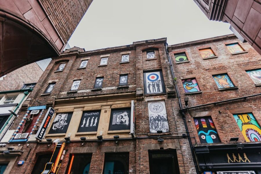 Liverpool: The Beatles and Cavern Quarter Walking Tour - Liverpool Town Hall and the return route