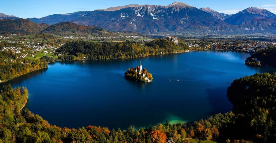 Ljubljana: Lake Bled, Postojna Cave, and Predjama Day Tour - Why this packed Slovenian day works