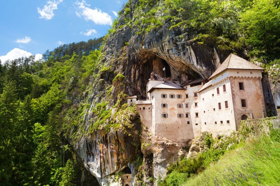 Ljubljana: Postojna Cave & Predjama Castle Tickets and Tour - Practical preparation for the cave and castle