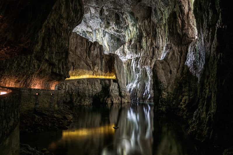Ljubljana: UNESCO-Listed Škocjan Caves and Piran Day Trip - The drive from Ljubljana sets the tone