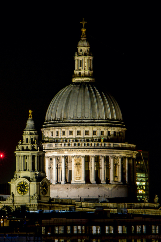 London: Jack the Ripper Tour and Underground Prison in Spanish - Should you book this tour?