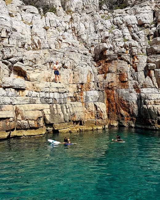 Makarska: 3 island, Cave, Cliffs, Jelsa, Lagoon, Golden Horn - Bol, Zlatni Rat, and the final swim