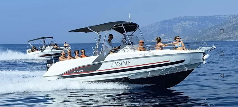 Makarska: 3-island Speedboat Cave & Blue Lagoon Tour - Zečevo’s Blue Lagoon mixes swimming and a bar