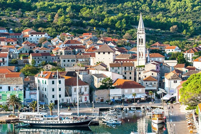 Makarska: 3-Island Speedboat Tour with Cave and Blue Lagoon - The quick facts that matter