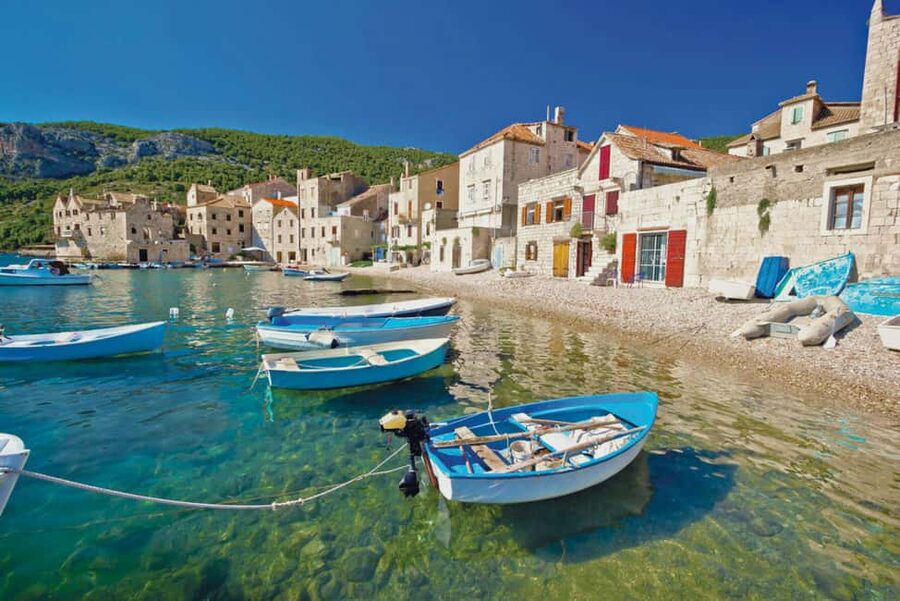 Makarska: 5-Islands Tour, Blue Cave, Vis, Hvar & Brač - Setting out from Makarska