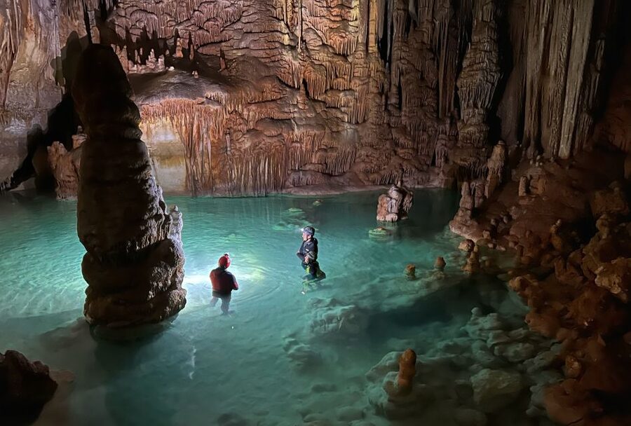 Mallorca: Aquatic Cave Exploration Guided Tour - Snorkeling at Cala Falcó before the cave