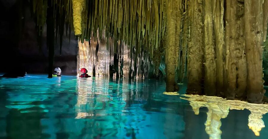 Mallorca: Aquatic Cave Exploration Guided Tour - Walking from Cala Romántica to the water