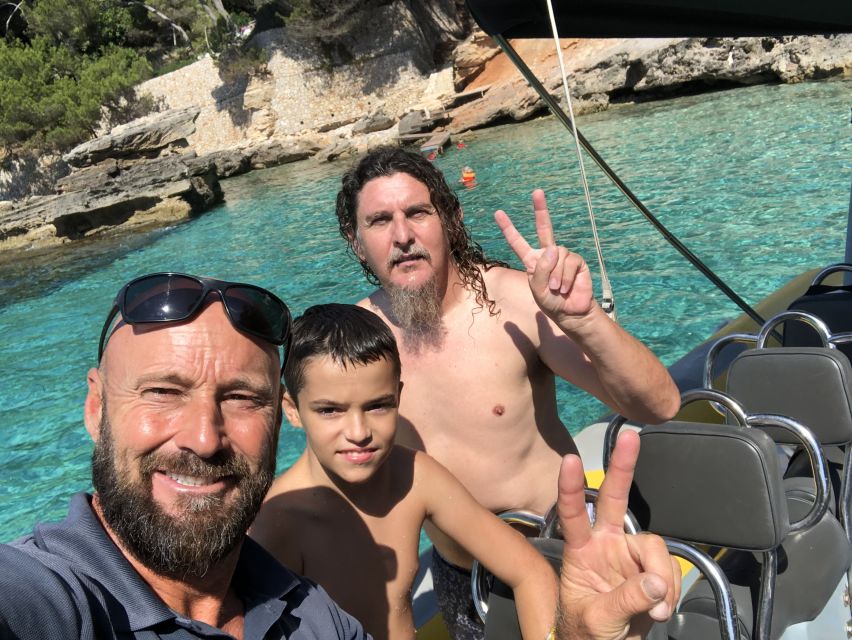 Mallorca : Blue Cave Boat Tour with Snorkeling - Choosing the right day and group