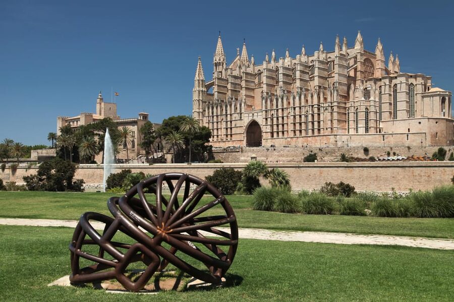 Mallorca: Drach and Hams Caves, and Porto Cristo Day Tour - What the $93 price covers