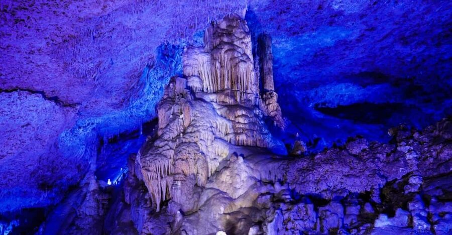 Mallorca: Drach Caves, Lake Martel, & Pearl Factory Day Trip - Should you book the Drach Caves day trip?