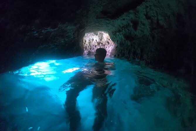 Mallorca: Kayaking, Sea Cave, Cliff Jumping & Snorkel Tour - Four Mallorca activities in three hours