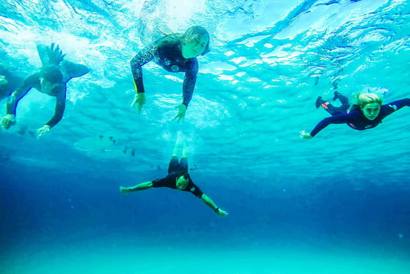Mallorca: Sea Caves Kayaking Tour, Snorkeling & Snack - The snack stop and the quiet middle of the route