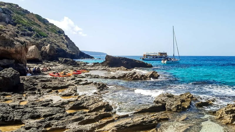 Mallorca: Sea Caves Kayaking Tour, Snorkeling & Snack - What the $82 price really covers