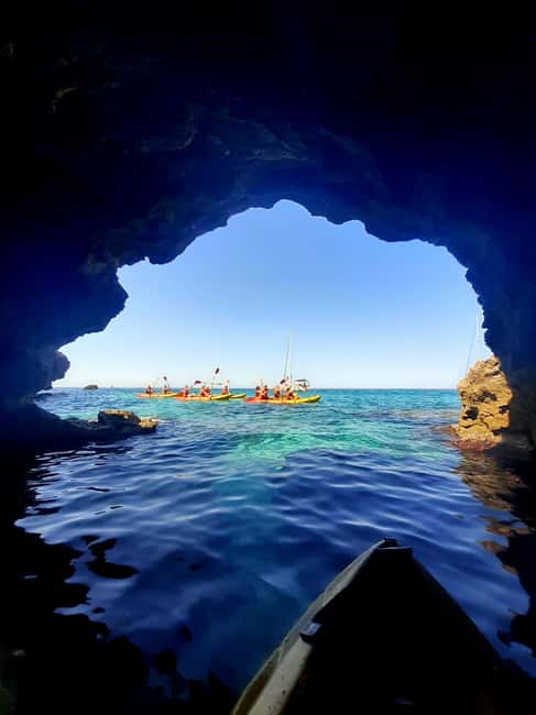 Mallorca: Sea Caves Kayaking Tour, Snorkeling & Snack - Getting started at Panoramica Playa Restaurante