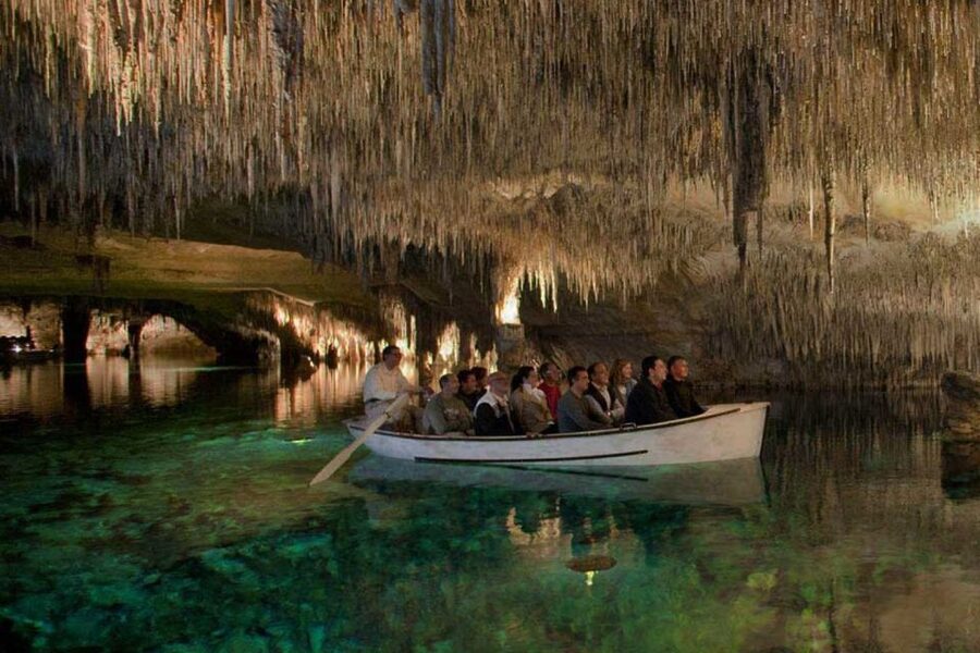 Mallorca: Ticket for Caves of Drach with Pickup Service - Porto Cristo: a short stop after the caves