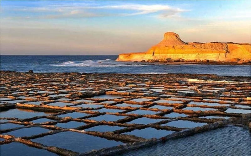 Malta: Gozo 4x4 Jeep Tour Comino & Crystal Lagoon Cave - Guides, languages, and the human side of the day