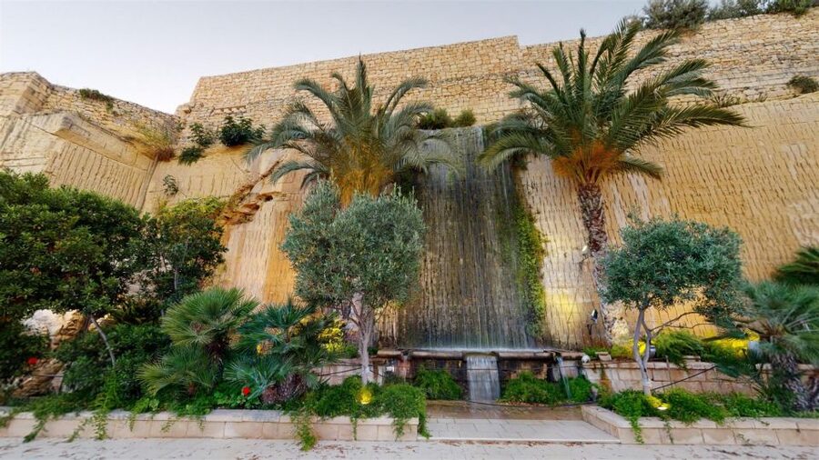 Malta: Prehistoric Temples, Limestone Heritage & Blue Grotto - Who should book this tour