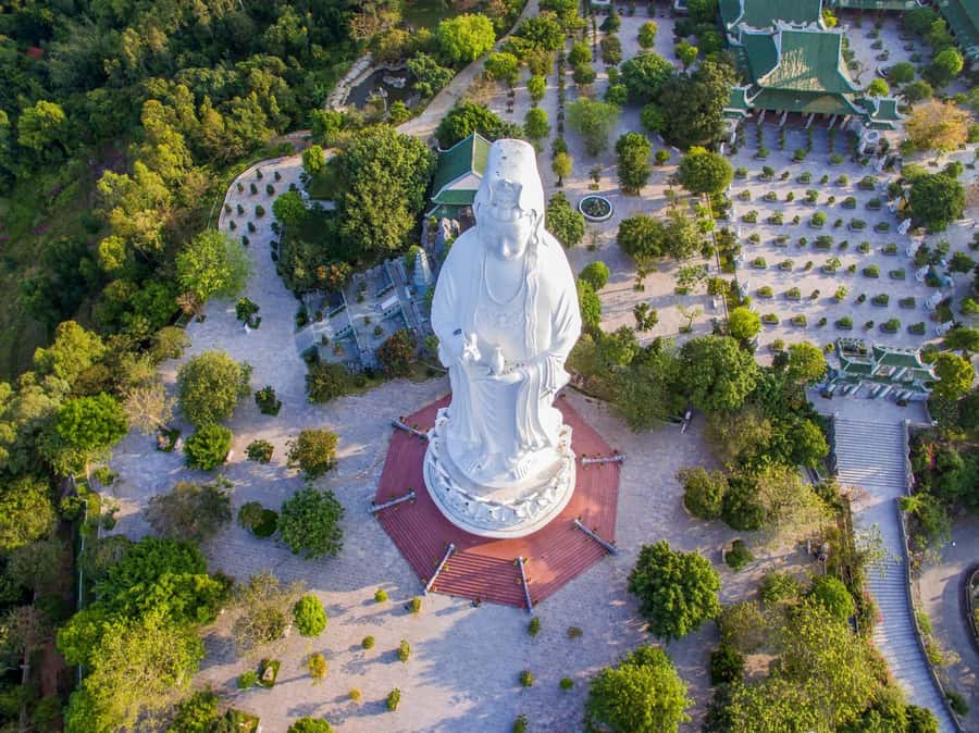 Marble Mountains, Am Phu Cave, Linh Ung Pagoda Group Tour - Vietnamese lunch in Da Nang