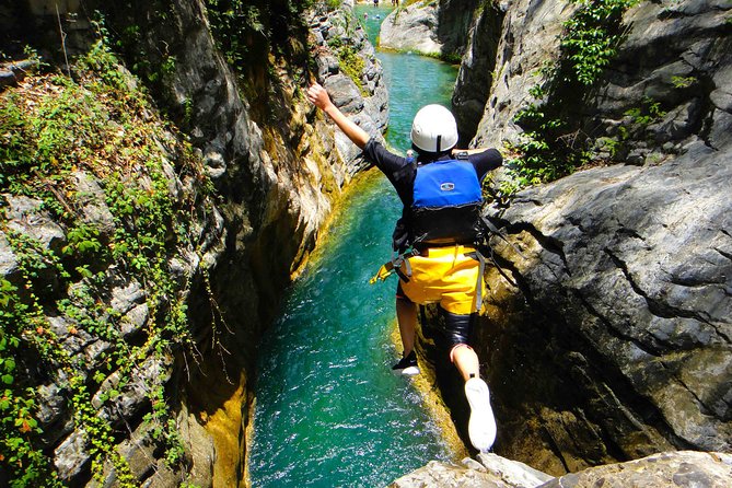 Matacanes : Canyoning + Hiking + Water Jumps + Rappel + Caves - Key points to know before you book