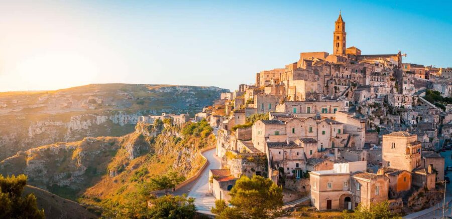 Matera: Caves and Rock Churches Walking Tour in English - Seeing Matera from its viewpoints