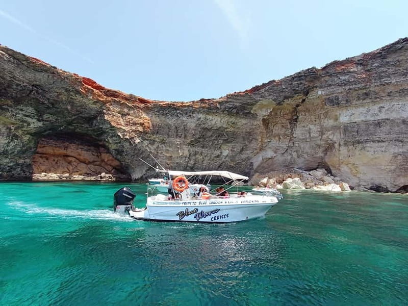 Mellieha: 1:00pm Speedboat round Comino Caves 2h Blue Lagoon - Key points at a glance