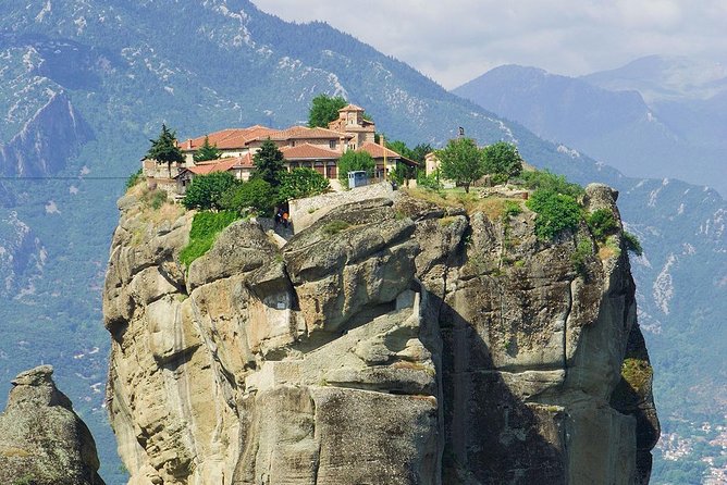 Meteora Monasteries & Caves Unesco Wonder in Greece Day Trip - Kastraki for lunch and wide-open views