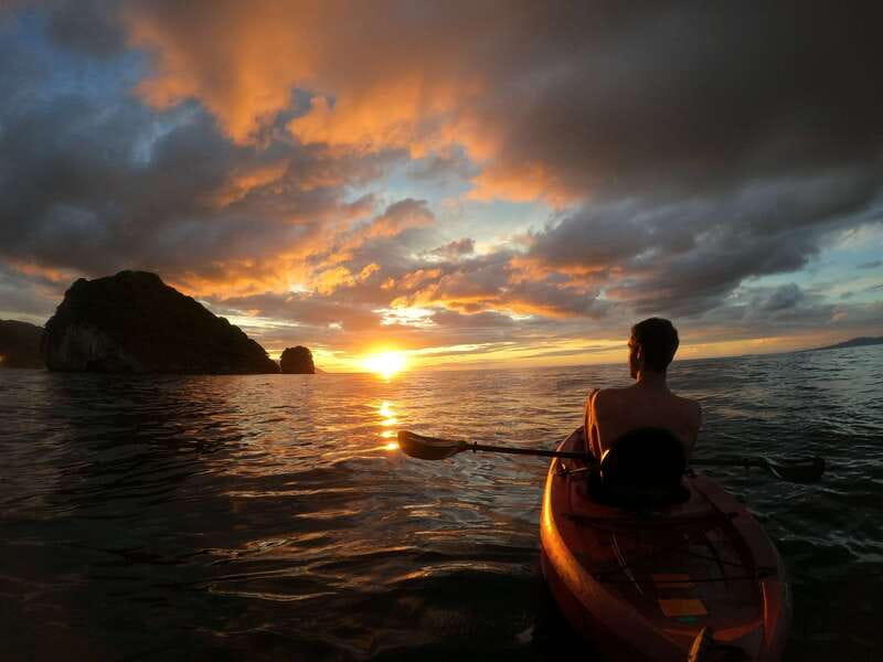 Mismaloya: Los Arcos Bioluminescent Waters Kayak & Cave Tour - Getting from central Puerto Vallarta to Mismaloya