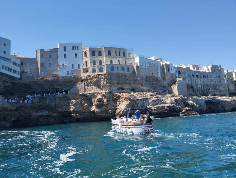 Monopoli: 2.5 Hour Boat Tour to the Polignano a Mare Caves - Cala Corvino and the first coastal views