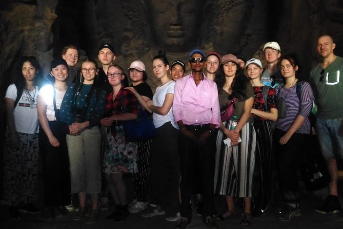 Mumbai Elephanta Caves Private Half-Day Tour including Guide - A local guide, with some handoffs