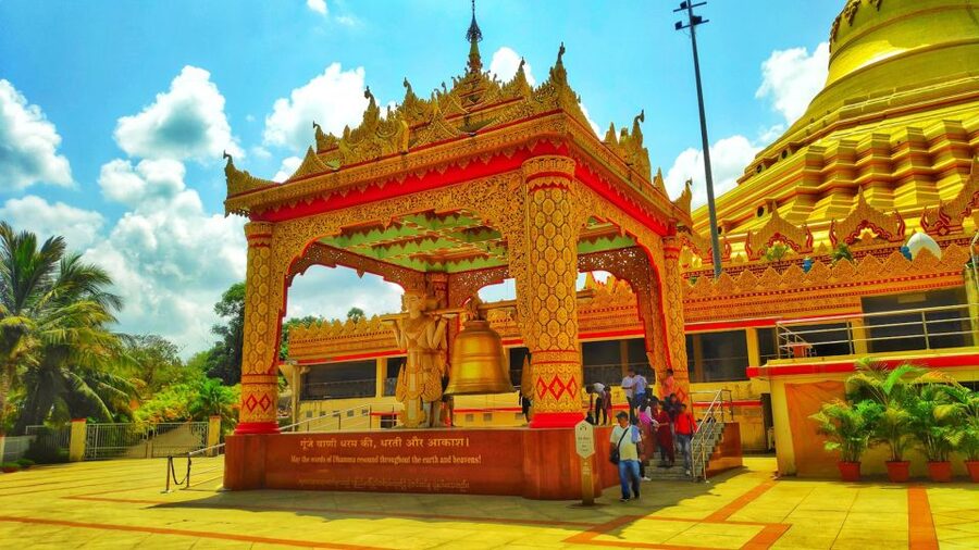 Mumbai: Kanheri Caves and The Golden Pagoda Temple - Who should book this Mumbai day trip?
