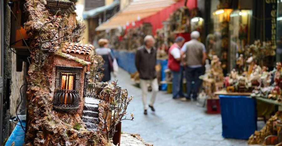 Naples: Historic Center Guided Tour with Underground Ruins - Turning into the historic center