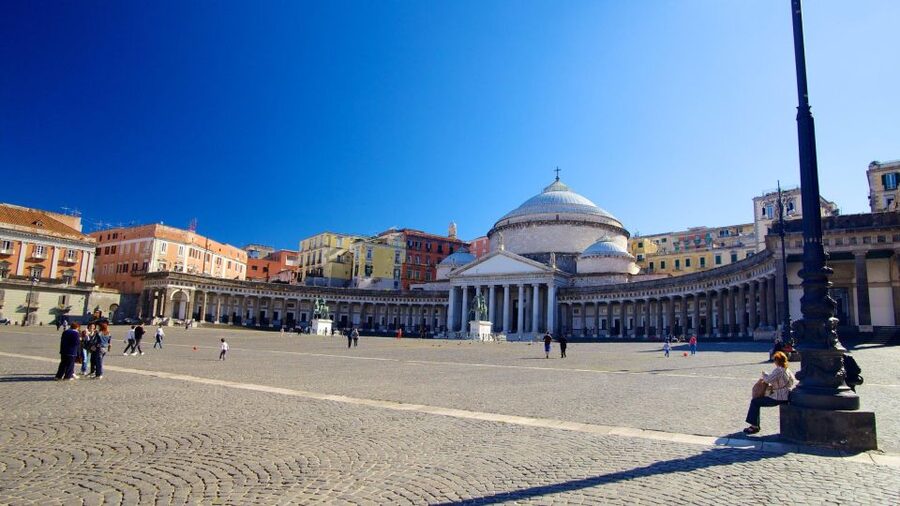Naples: Historic Center Guided Tour with Underground Ruins - Via Toledo, Galleria Umberto I, and the royal center