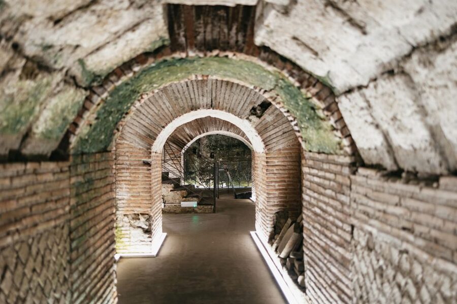Naples: Naples Underground Entry Ticket and Guided Tour - The narrow corridor is optional, but take the warning seriously