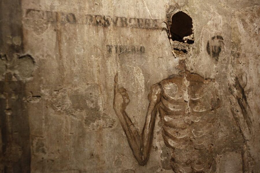 Naples: San Gaudioso Catacombs Guided Tour - Starting at the basilica in the Sanità district