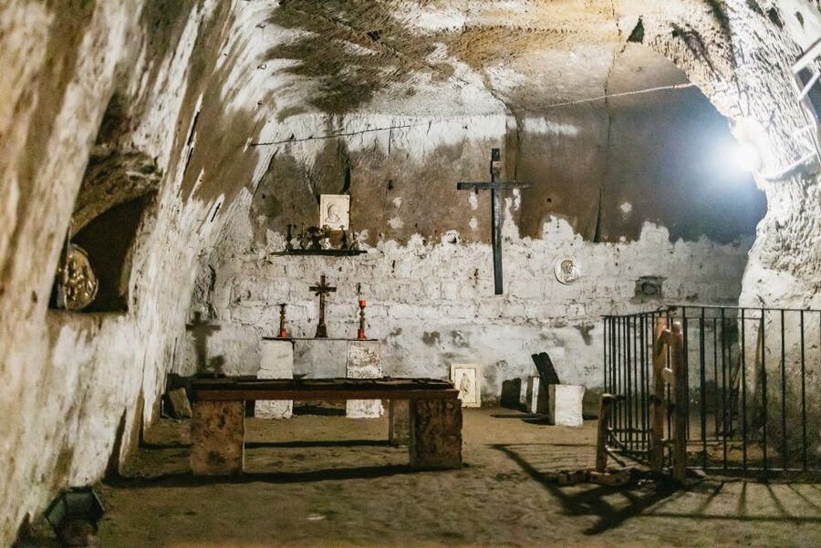 Naples: Spanish Quarters Underground Guided Tour - What the Greek period added beneath the streets
