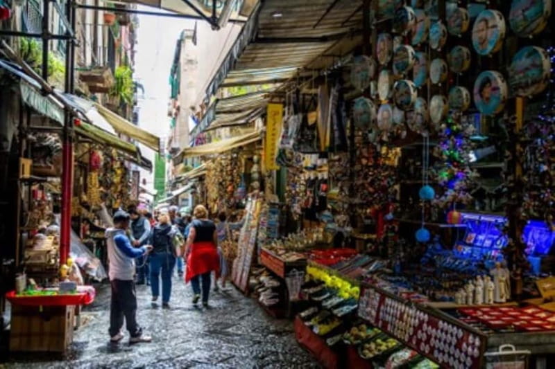 Naples Top Sights & Underground small group tour - Inside Napoli Sotterranea for about an hour